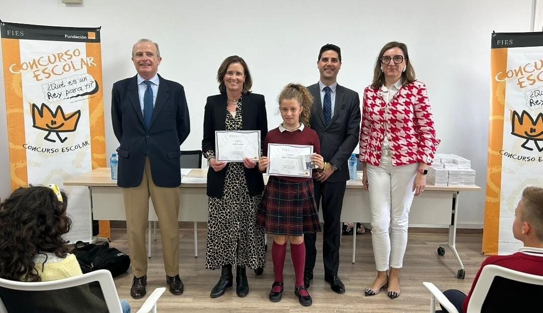 Adriana Cerrillo, 4º A Primaria, finalista en el concurso "¿Qué es un Rey para ti?" 28 Adriana Cerrillo, 4º A Primaria, finalista en el concurso "¿Qué es un Rey para ti?" 27