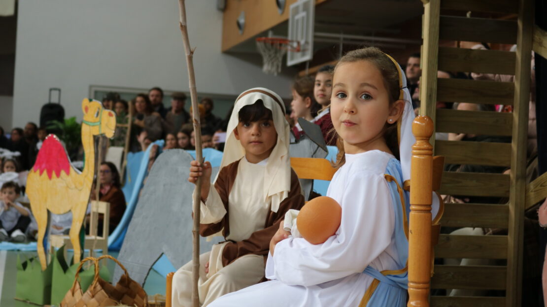 Infantil representa el nacimiento del Niño Jesús 3